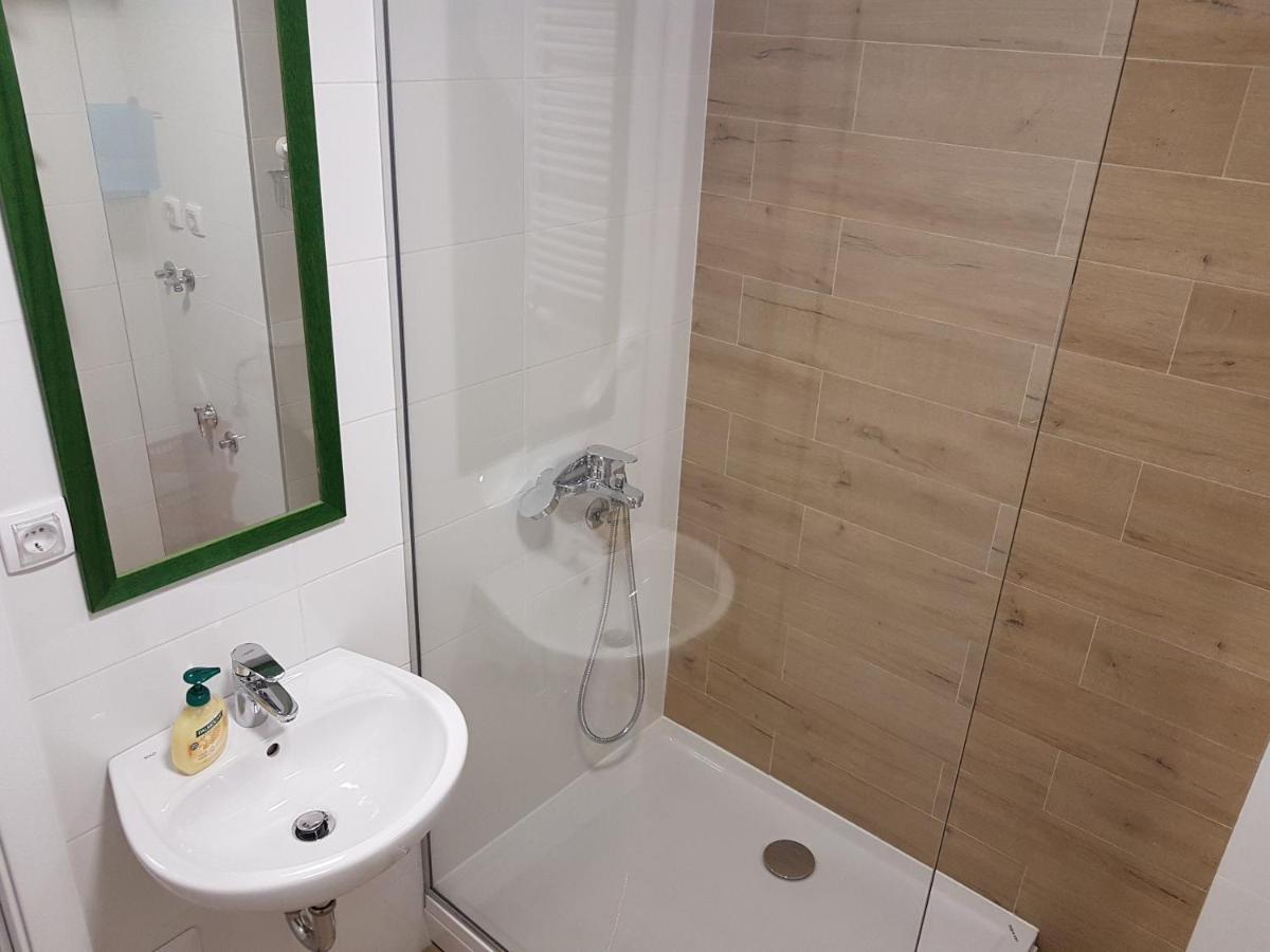Apartmani Simic Quatro Valjevo Bagian luar foto